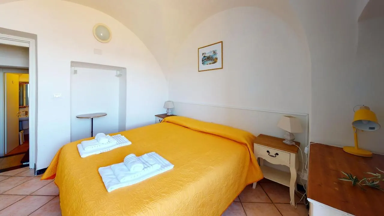 B&B La Canonica - Svegliarsi A Verezzi Borgio Verezzi Bed & Breakfast